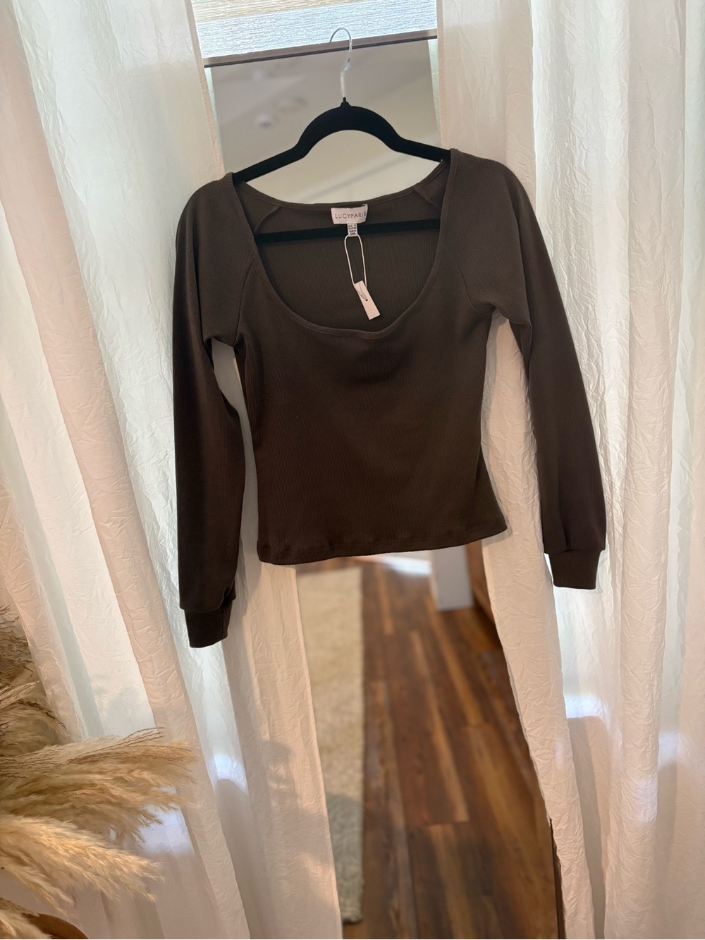Lucy Paris Brown Scoop Neck Long Sleeve Top